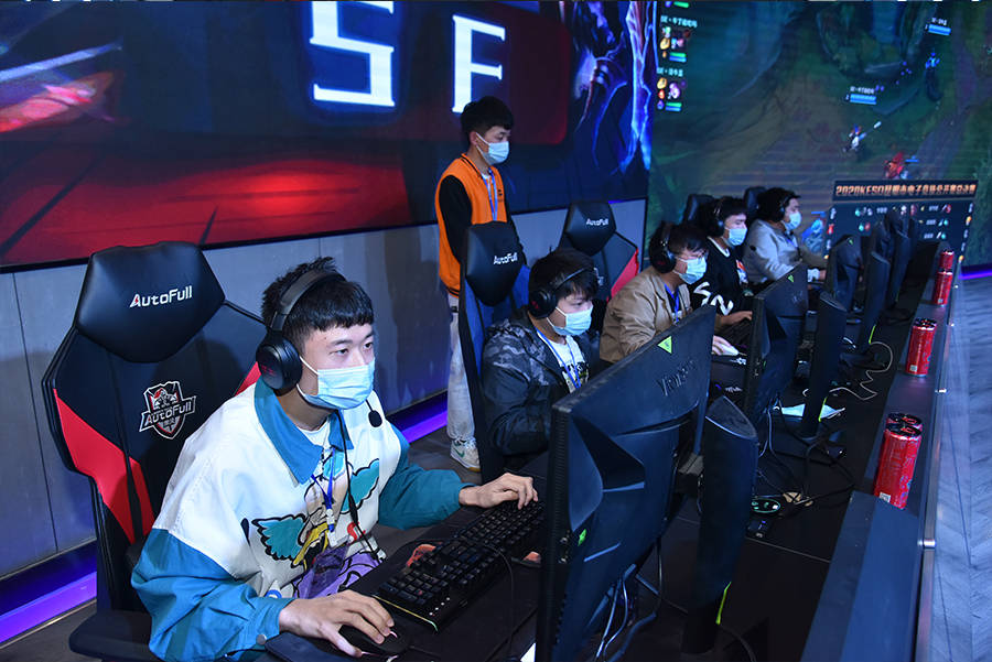 我可以帮你 我可以帮你